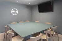 B&B Hotel Guimarães Hotels in Azurém