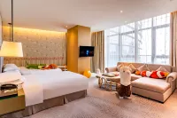 Kangqiao Lakeview Hotel