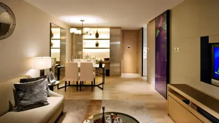 The HarbourView Place