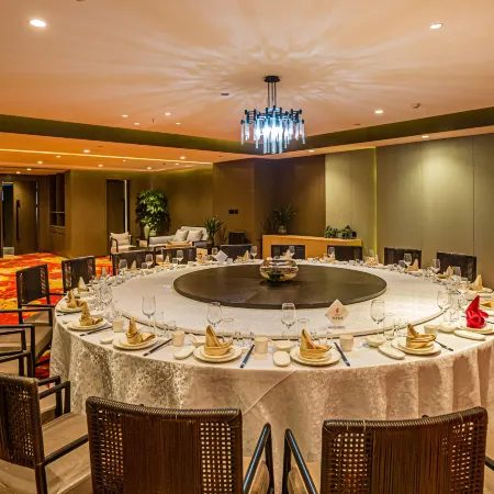 Dingyi Hotel