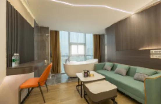 Shantou Xihai Moonlight Teochew Hotel Mercure (Little Park Seaside Promenade Park)