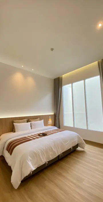 ห้องสวีทเตียงใหญ่ พร้อมอ่างไม้ก๊อก