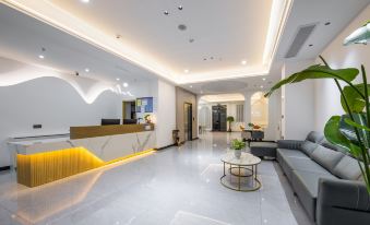 Baiya Hotel (Yangshuo Shili Gallery Yulonghe Branch)