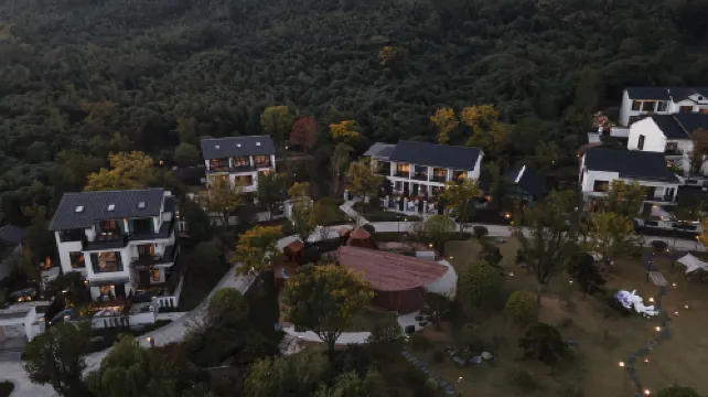 Hangzhou Yulu GINLAN JIA Nanshan Suji (Liangzhu Cultural Village)