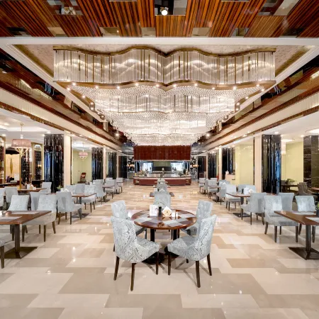 Grand Sky Hotel