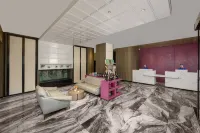 Emeishan Jinweisi Hotel (Emeishan High-speed Railway Station)