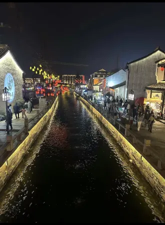 zhejinfengqing hotel Отели рядом с достопримечательностью «Pinghu Mo's Manor»