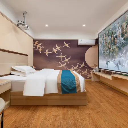 Huifeng Hotel