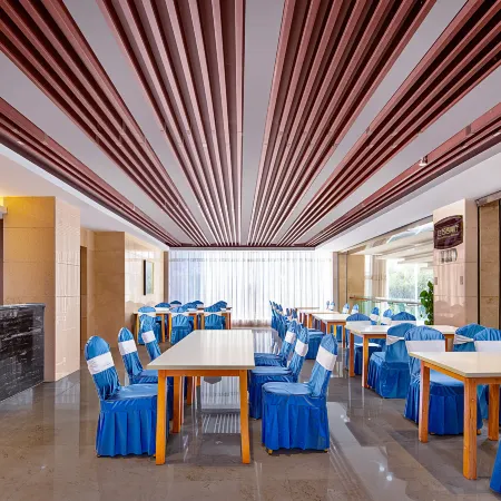 Yulongwan Hotel