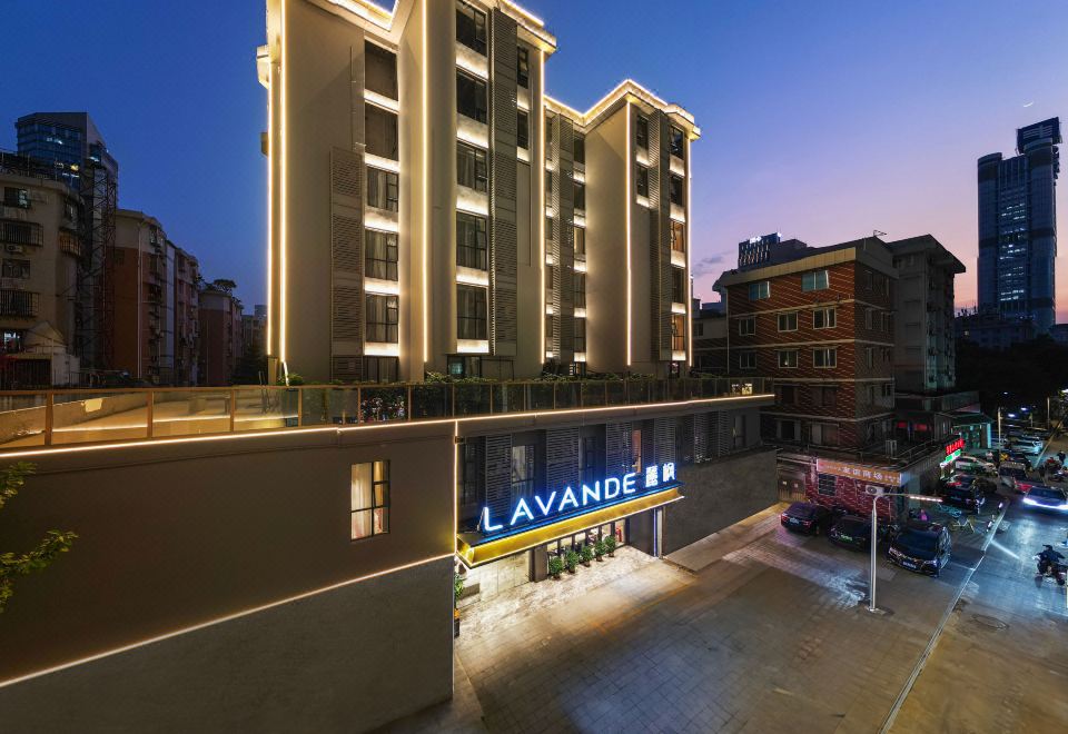 6. Lavande ..