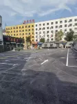 Meijing Zhilv Hotel (Jincheng Fengtai Street Material Trade Plaza) - parking