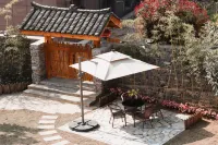 Longjing No. 52 Homestay