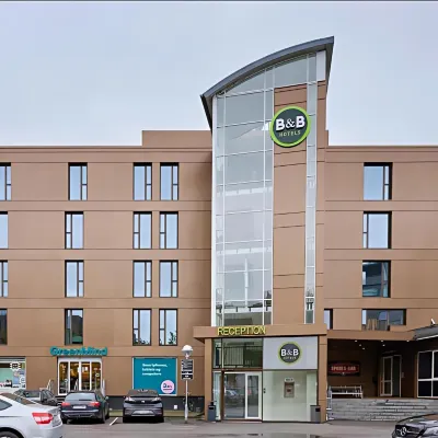 B&B HOTEL Vejle Hotels near DGI-Huset Vejle Hal 4
