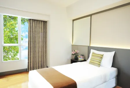 Somerset Berlian Jakarta Отели рядом с достопримечательностью «Баньян Три»