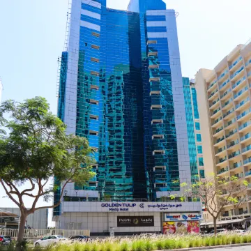 Golden Tulip Media Hotel Отели рядом с достопримечательностью «Теком»