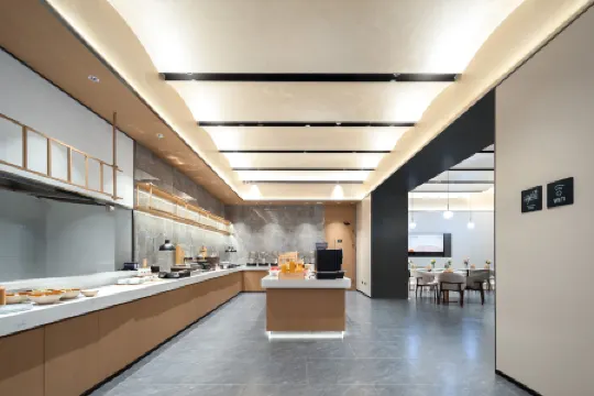 Atour Hotel (Longyou Fengxiangzhou Park Rongchang Avenue, Quzhou)