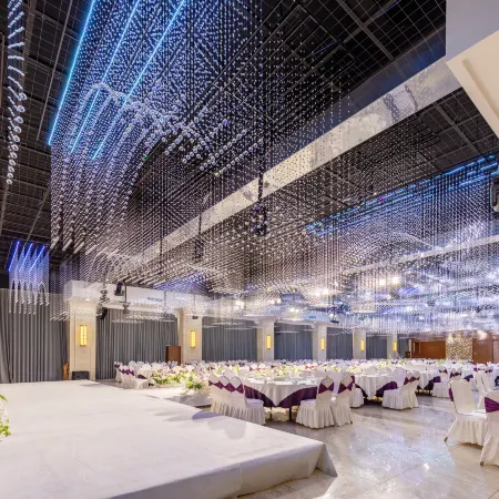 Jianmenguan International Hot Spring Hotel