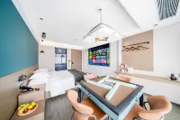Left bank hotel