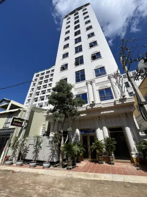 LUCKY 8 HOTEL Hotels near Kang huy chheav&Kuy phavin Shop