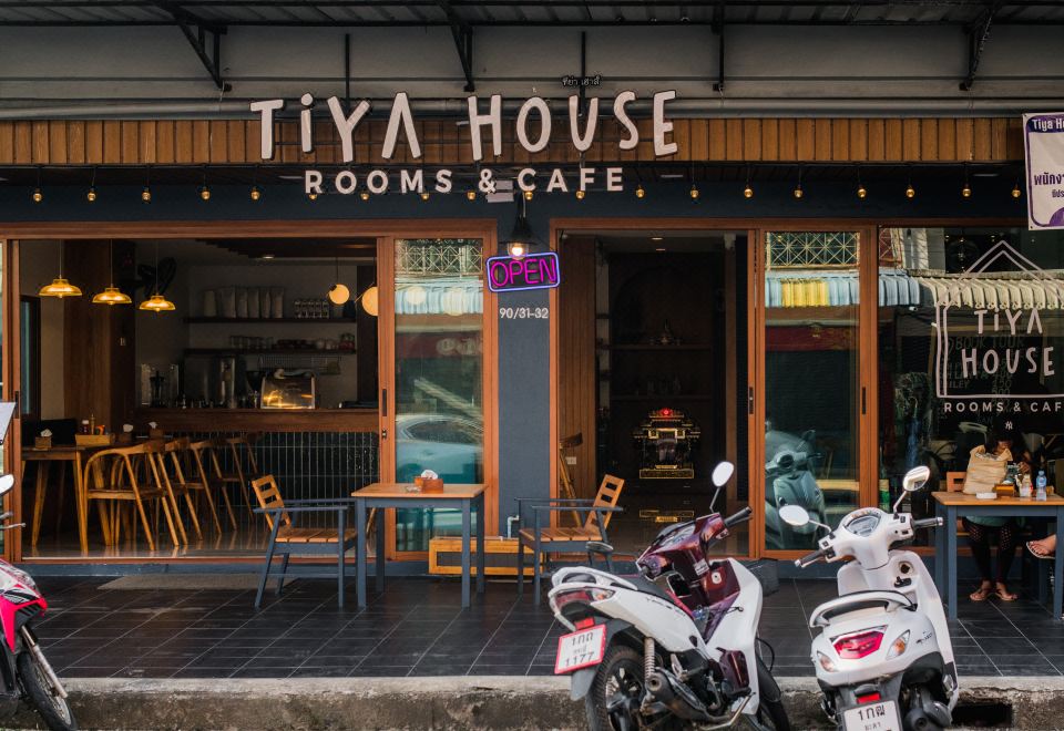 Tiya House Rooms & Cafe 객실