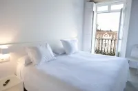 Hotel Montes - Balcony
