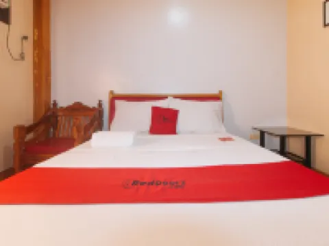 RedDoorz @ Farm Side Hotel Laoag City Hoteles en Laoag