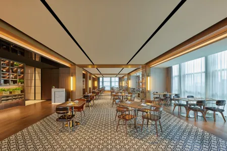 Four Points by Sheraton Huzhou Отели рядом с достопримечательностью «Yuanxiangxiaozhen Sceneic Area»