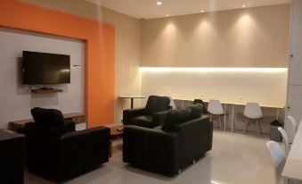 Autumn Living Hotel