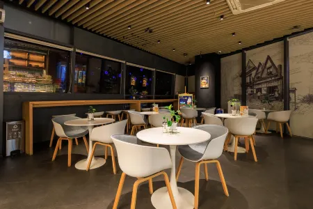 Gong hotel Отели рядом с достопримечательностью «Xinglong Wilderness Park»