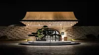 Banyan Tree Yangcheng Lake Hotels near Zhongyuansi Commercial Street