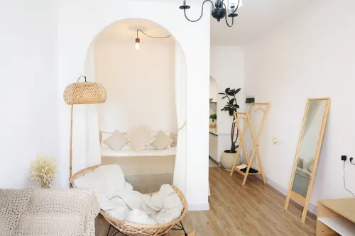 Caihong Apartment