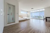 White House 핑둥시 호텔