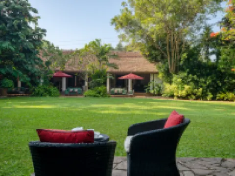 Wallawwa Hotels in Gampaha