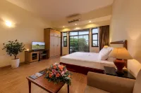 Oriental Palace Apartments Hanoi