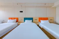Zhubai No.1 Mansion Hotel (Qingdao May Fourth Square Hisense Bridge Subway Station) Hotel in zona Qingdao TV Tower-High Altitude Experience Hal