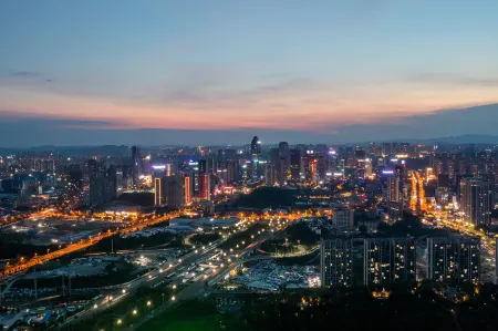 Metropolo Jinjiang Hotels in Guiyang North Railway Station