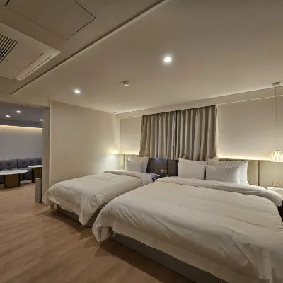 DenBasta(Cho-eup Branch) Hotel in zona Samjung The Park