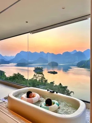 美好時光•湖鏡民宿（清遠桃花湖店） - 無邊際泳池