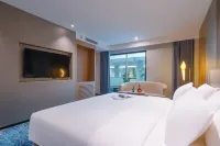 Banyan Tree Xishuangbanna Resort ( Gaozhuang Xishuangjing Star Night Market)