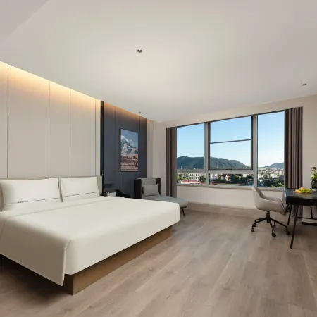 Atour Hotel Wuxi Nianhuawan Mashan Taihu Li Neighbourhood Center