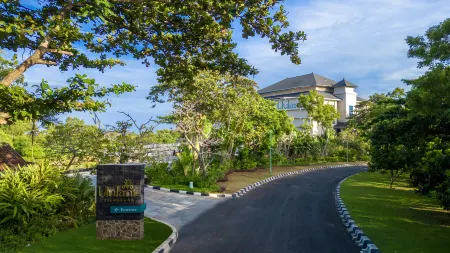 Ululani Bali Отели рядом с достопримечательностью «Thomas Beach»