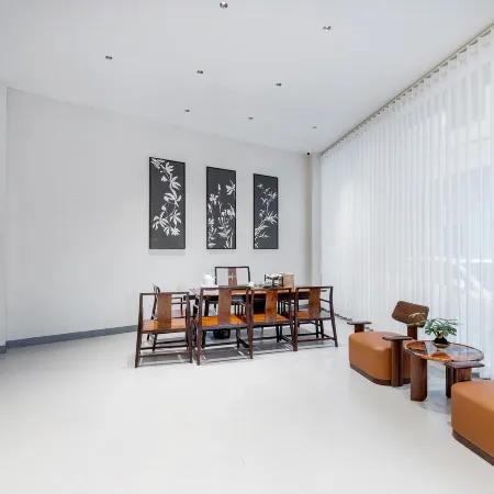 Yixi Private Hot Spring Hotel