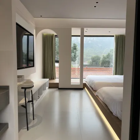 Jiujue Homestay