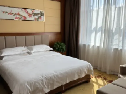 Hualongsi Road Hotels in Hualong