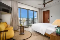 Seahorse Tropical Da Nang Hotel by Haviland Hotels near CÔNG TY CỔ PHẦN TƯ VẤN KIẾN TRÚC DƯƠNG MINH ( SUNARCH)