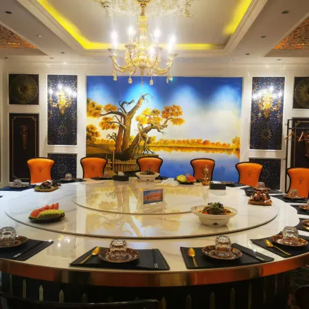 Vienna Hotel (Bachu Century Avenue Store)