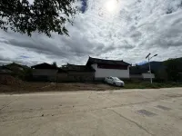 Lijiang Yushanyuni Snow Mountain View Boutique Hotel - parking