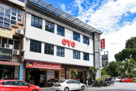 Hotel O Hotel 916 Отели рядом с достопримечательностью «Kanching Rainforest Waterfall»