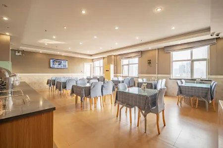 Homeinn Hotel (Handan Railway Station Medicine Building) Отели рядом с достопримечательностью «Handan University»