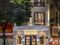 The Q Boutique Hotel Hotels near Pho Co